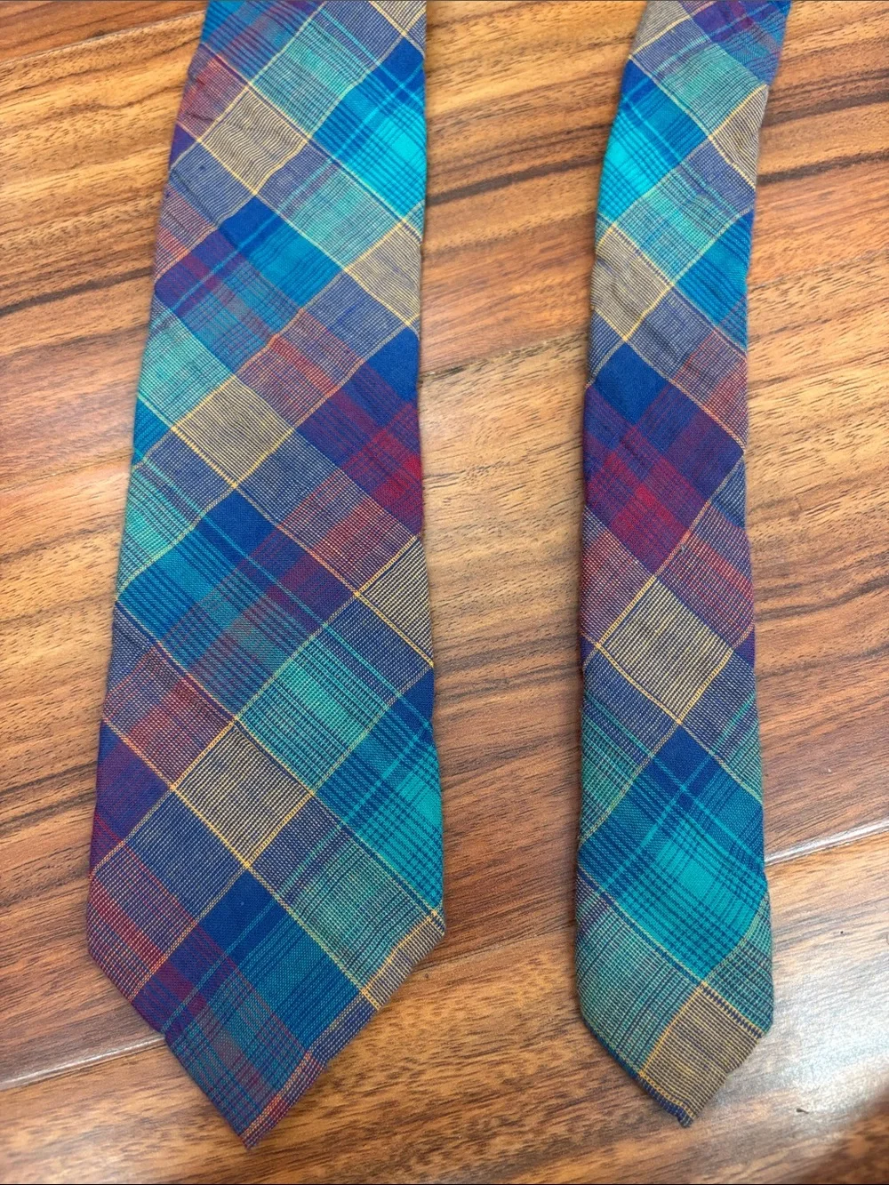 Perry Ellis Portfolio Neck Tie‎